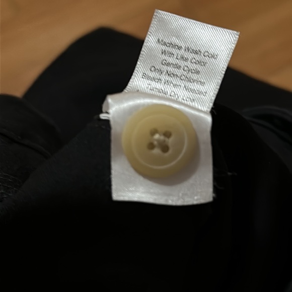 Coldwater Creek Capris - Picture 6 of 6